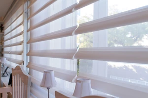 Sistema de Persianas horizontais e verticais de pvc, alumínio, rolo e painel.